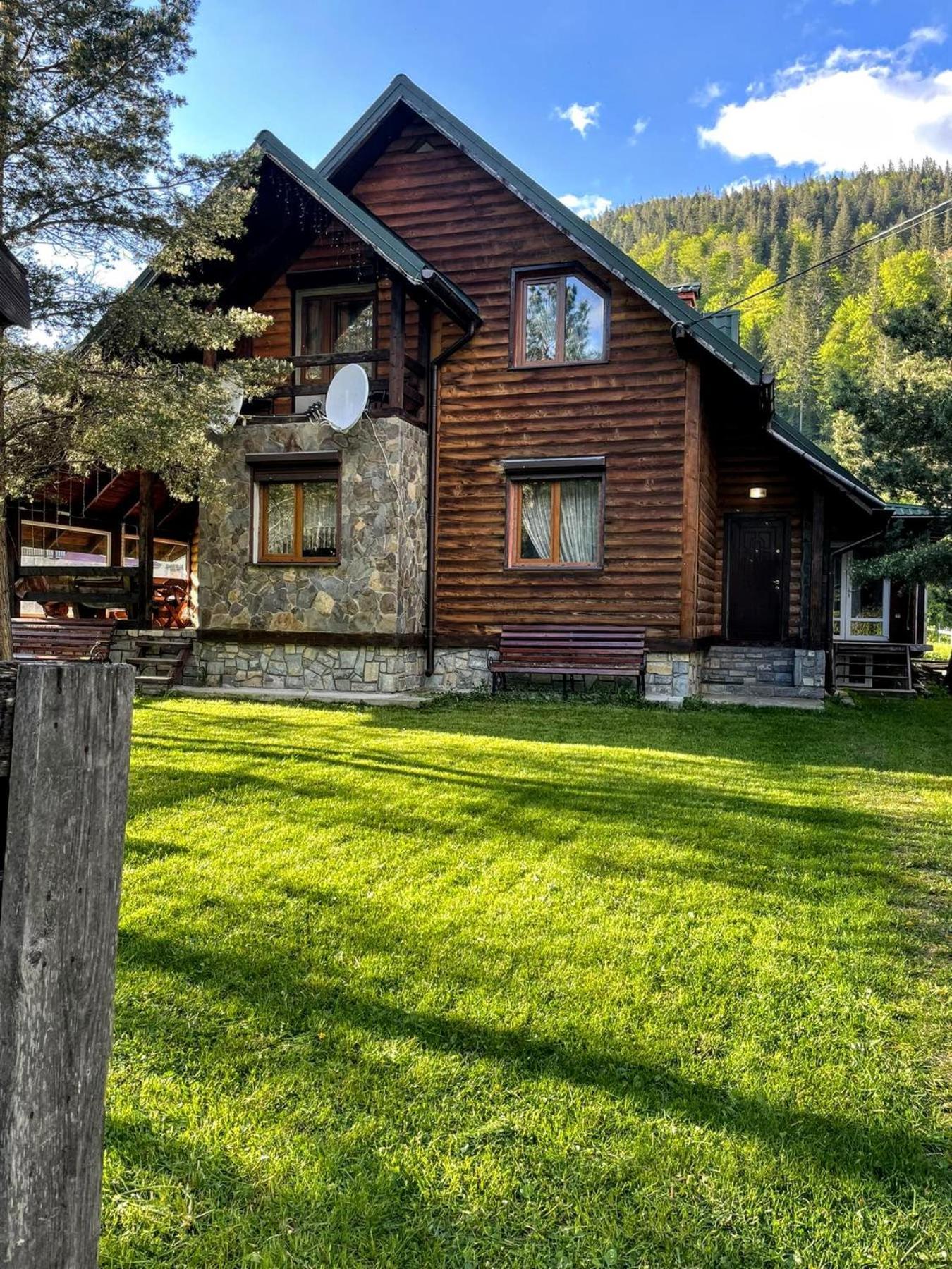 Хуторянка Villa Tatariv Bagian luar foto